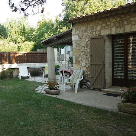 Eygalières Mas Grimaud - Gite- Studio Et Chambres D'Hotes Familiales מראה חיצוני תמונה