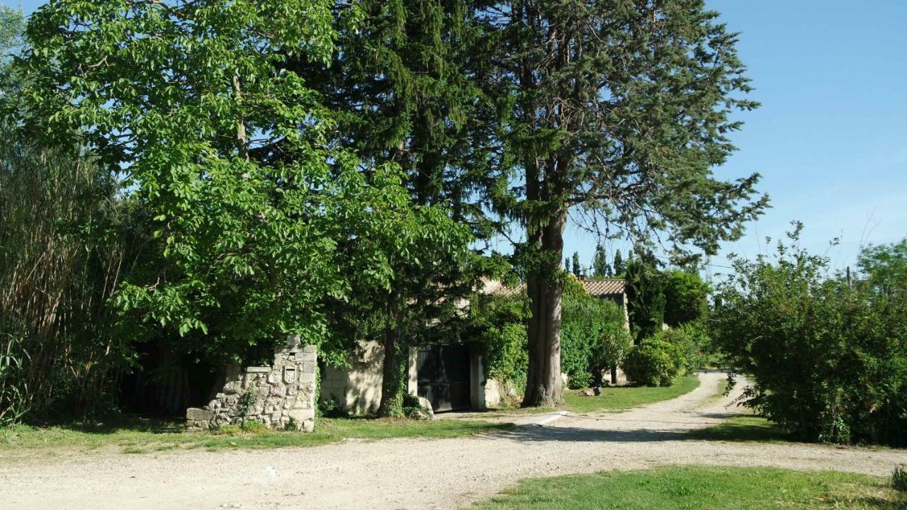 Eygalières Mas Grimaud - Gite- Studio Et Chambres D'Hotes Familiales מראה חיצוני תמונה