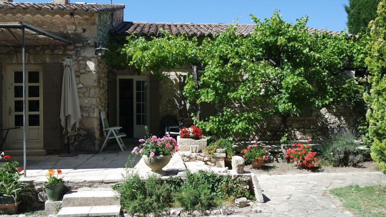 Eygalières Mas Grimaud - Gite- Studio Et Chambres D'Hotes Familiales מראה חיצוני תמונה